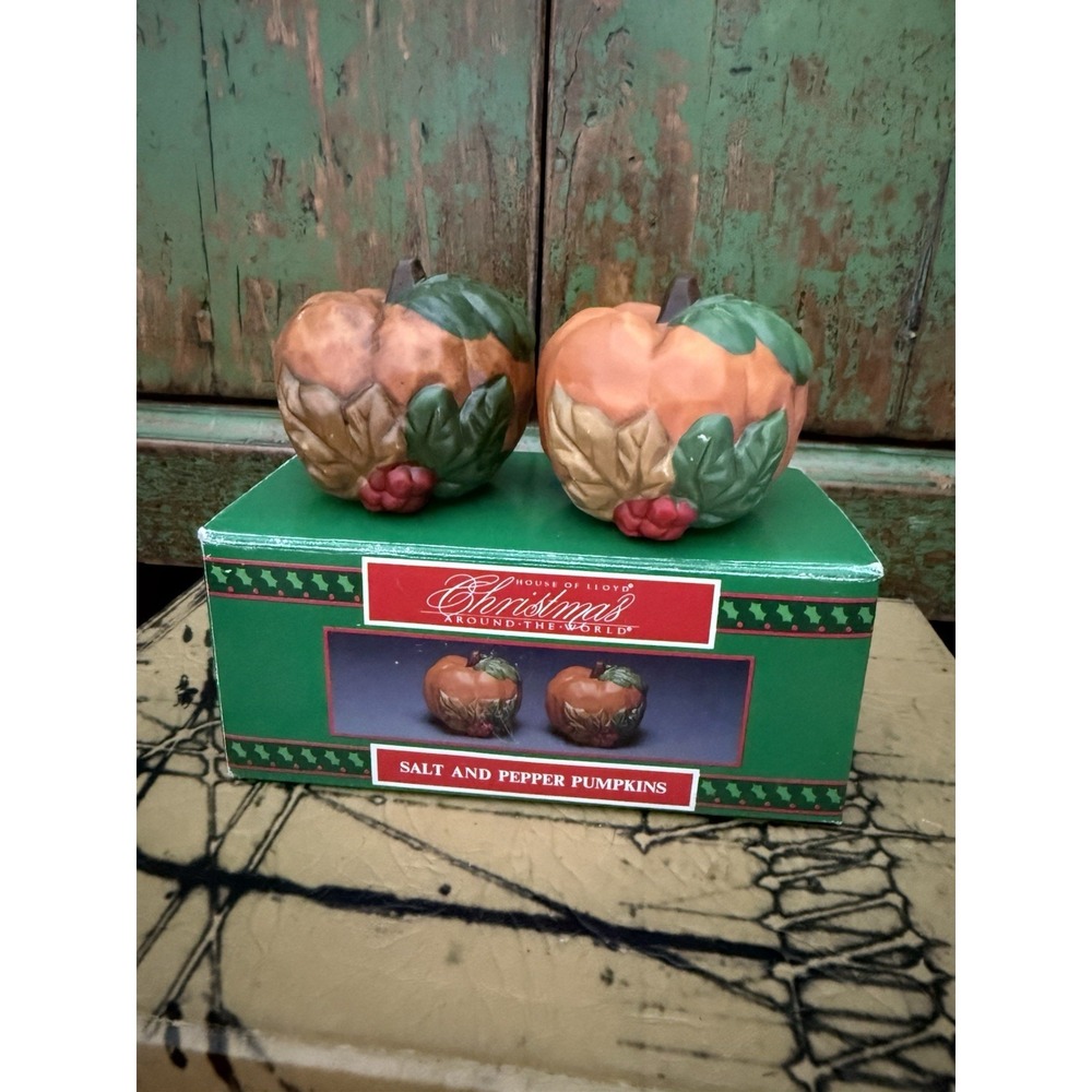 House of Lloyd Christmas Around The World Pumpkin Salt & Pepper Shakers